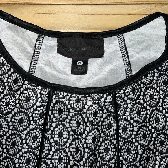 Worthington Black Top Size Small - Picture 2 of 3